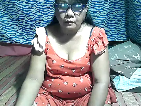 Snapshot of joy_cute chatting on October 16, 1:52 am joy cute online show from October 16, 1:52 am