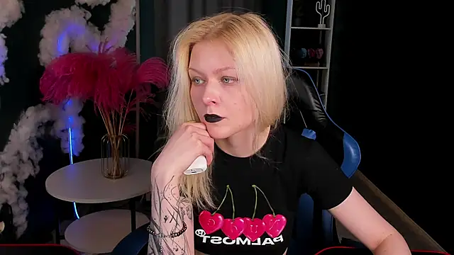 Callista a online show from April 22, 3:03 am