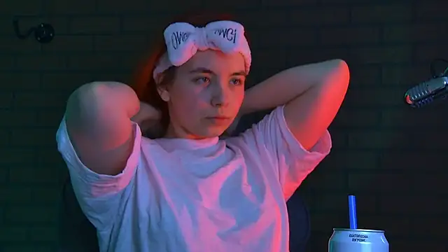 MarcelineChi online show from March 1, 8:52 pm