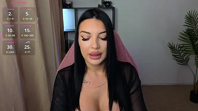 Snapshot of Raven_Ink chatting on October 20, 10:07 am Raven Ink online show from October 20, 10:07 am
