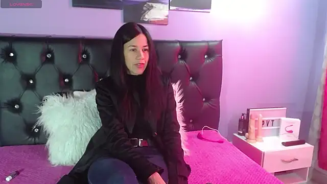 Jazmin ny online show from November 27, 2:20 pm