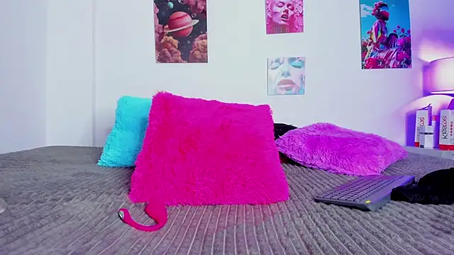 debbie hans online show from November 8, 11:37 am