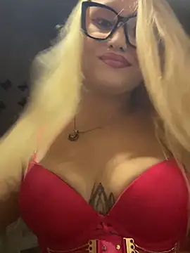 Snapshot of Rhea_calvert1 chatting on October 1, 9:20 pm Rhea calvert1 online show from October 1, 9:20 pm