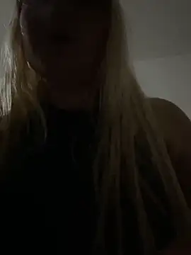 Snapshot of Rhea_calvert1 chatting on October 6, 8:46 pm Rhea calvert1 online show from October 6, 8:46 pm