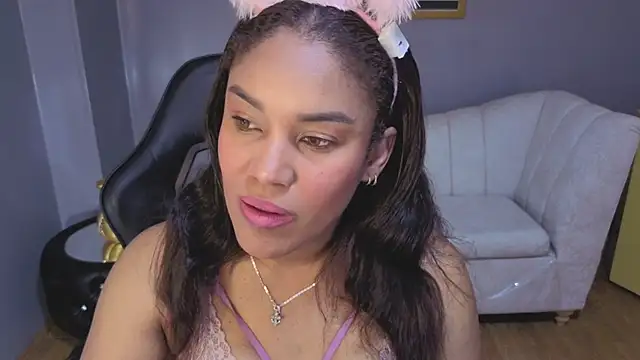 kamala a online show from February 10, 3:31 am