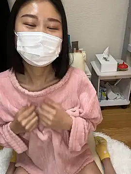 mia2 jp online show from April 2, 10:40 pm