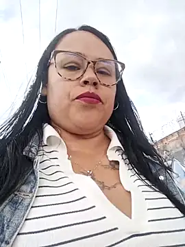 Italia 12 online show from November 10, 9:10 pm