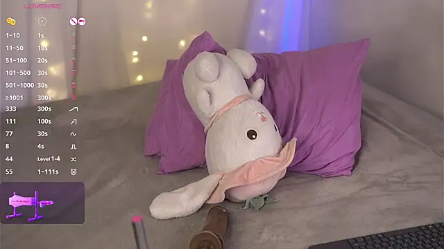 Alejarossi online show from April 21, 9:55 pm