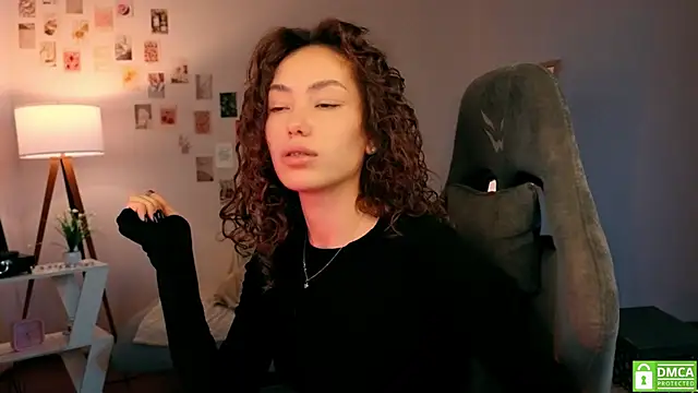 branchwithflowerss online show from November 2, 7:12 am