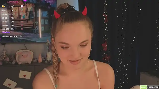 JulieLupo online show from April 15, 6:58 am