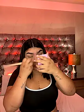 Snapshot of AryRose_ chatting on October 19, 12:18 pm AryRose online show from October 19, 12:18 pm