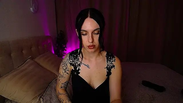 Snapshot of Poison_inyour_Mind__ chatting on October 7, 7:40 pm Poison inyour Mind online show from October 7, 7:40 pm