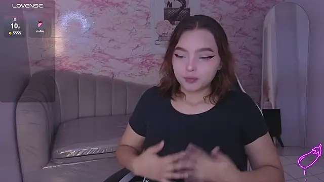 mia foster t online show from March 2, 1:18 pm