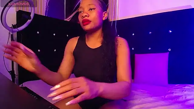Snapshot of Charlotte_ebony_ chatting on October 7, 1:04 pm Charlotte ebony online show from October 7, 1:04 pm