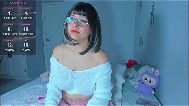 Miaengels  online show from February 27, 11:10 am