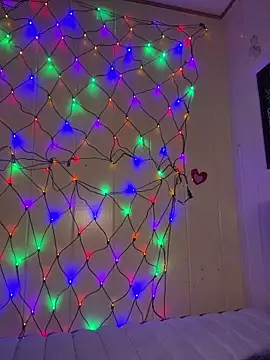 allnaturalmermaid online show from April 6, 2:00 am