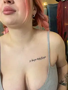 KellyMoors online show from November 3, 2:04 am