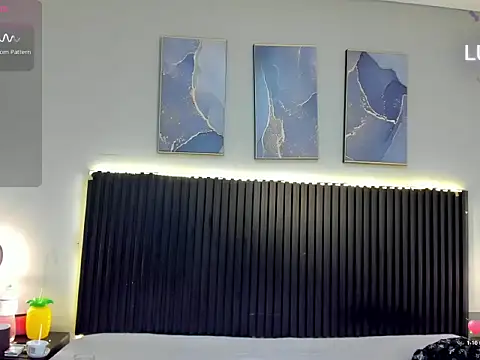 Julieta Slav3 online show from January 17, 9:00 pm