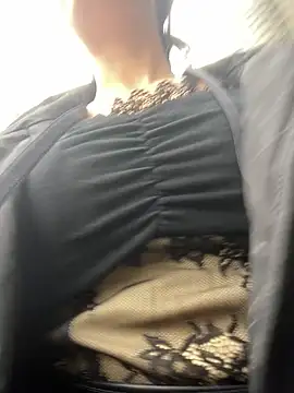 yourkeer online show from December 14, 3:45 am