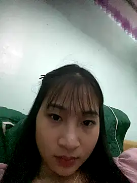 Snapshot of banlinh004 chatting on October 19, 3:03 pm banlinh004 online show from October 19, 3:03 pm