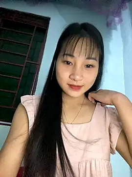 Snapshot of banlinh004 chatting on October 16, 2:41 pm banlinh004 online show from October 16, 2:41 pm