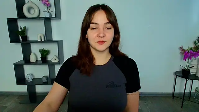 OliviaMontgommery online show from December 1, 7:12 am