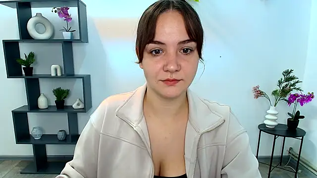 Snapshot of OliviaMontgommery chatting on October 13, 5:10 am OliviaMontgommery online show from October 13, 5:10 am