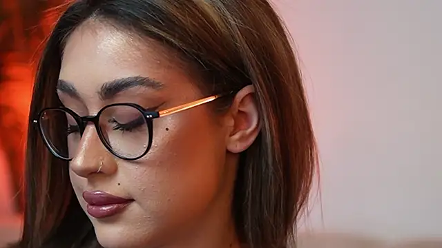 AileenKiss online show from March 25, 9:28 pm