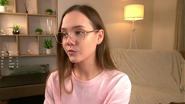 SweetSaraPie online show from December 22, 7:28 pm