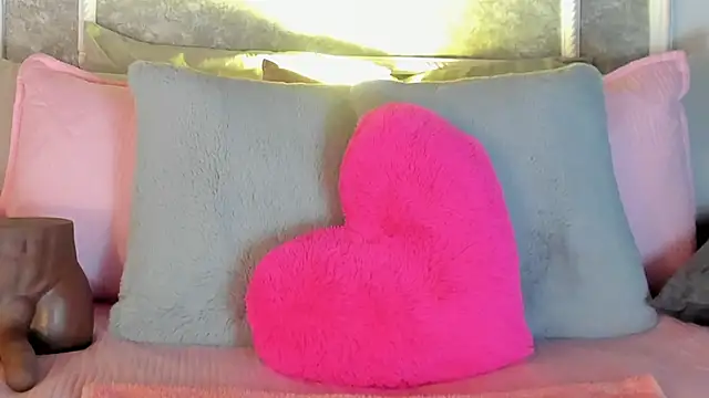  victoriaa  lois online show from October 21, 9:30 pm