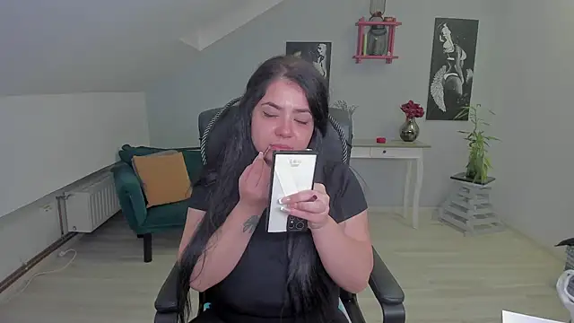 DennysseCharm online show from October 13, 3:31 am