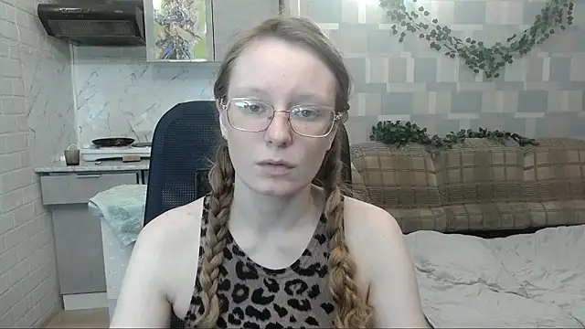 Meowewew online show from October 22, 10:48 pm