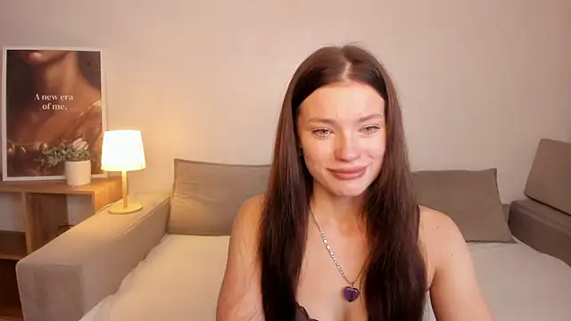 Snapshot of Taylaa_Luxe chatting on October 5, 6:29 am Taylaa Luxe online show from October 5, 6:29 am