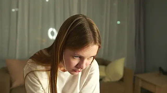 MarindaRuud online show from October 12, 1:46 pm