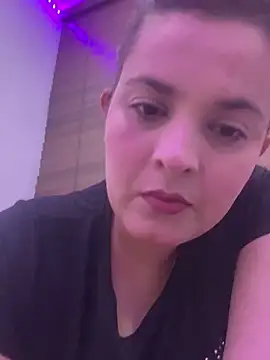 Anyhot latina online show from November 8, 1:10 am