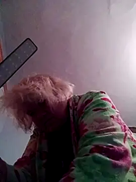 LusiyaGold5 online show from November 1, 9:30 pm