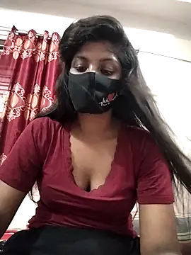 Queen-Any online show from November 1, 6:01 pm