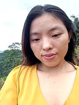 Snapshot of Genie_tin chatting on October 16, 8:39 am Genie tin online show from October 16, 8:39 am