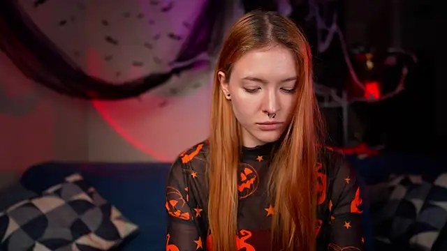 SsonicPorn online show from October 31, 5:17 pm