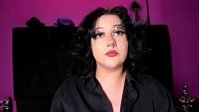 Snapshot of SabbathSinclair chatting on October 10, 11:48 am SabbathSinclair online show from October 10, 11:48 am