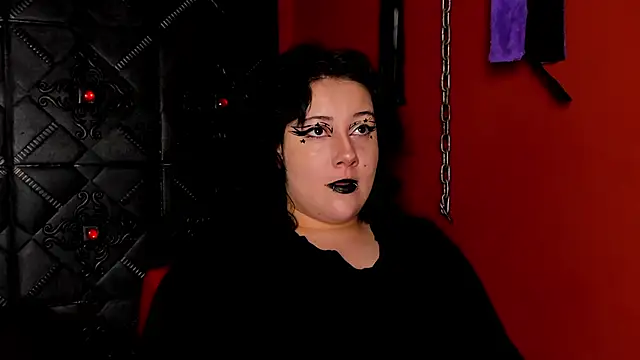 Snapshot of SabbathSinclair chatting on October 14, 11:57 am SabbathSinclair online show from October 14, 11:57 am