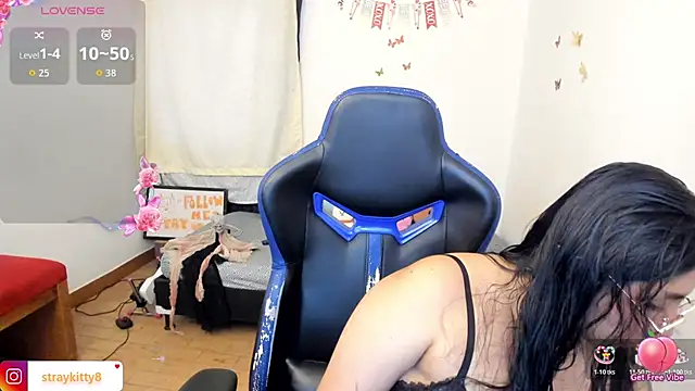 LoveLyy- online show from November 25, 5:48 pm