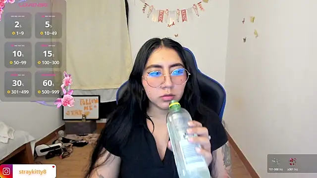 LoveLyy- online show from June 7, 12:06 am
