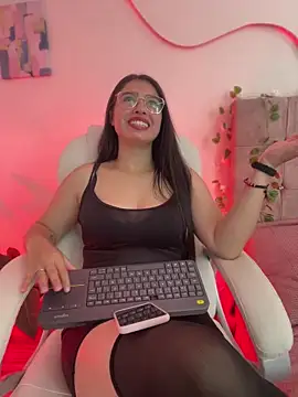 Snapshot of Iam_Valentinaaa chatting on October 8, 5:50 pm Iam Valentinaaa online show from October 8, 5:50 pm