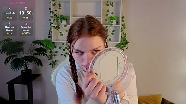 Barbara Mitchel online show from December 15, 9:36 am