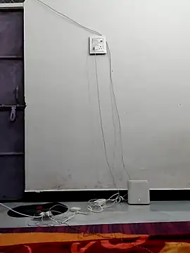 Miya sistar online show from April 7, 3:25 pm