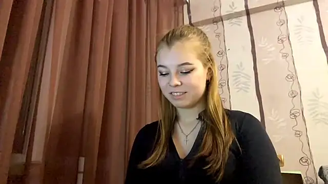CathieColebrook online show from October 18, 4:32 pm