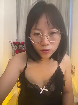 nini10052025 online show from November 3, 12:36 am