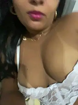 Brunamorenago online show from March 3, 8:04 pm