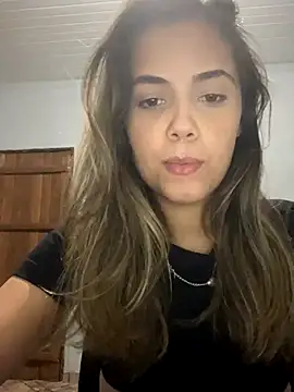 Snapshot of estrela_aguiar chatting on October 9, 12:48 am estrela aguiar online show from October 9, 12:48 am